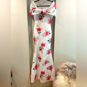 Karen T Design Rose Gown 🌹 Size S